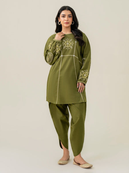 Khaddar Co-Ord Set-Embroidered (Pret)