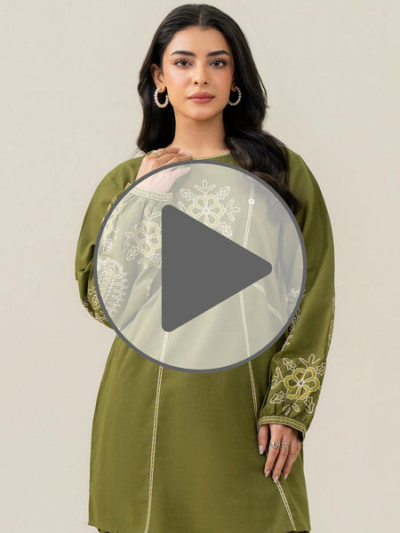 Khaddar Co-Ord Set-Embroidered (Pret)