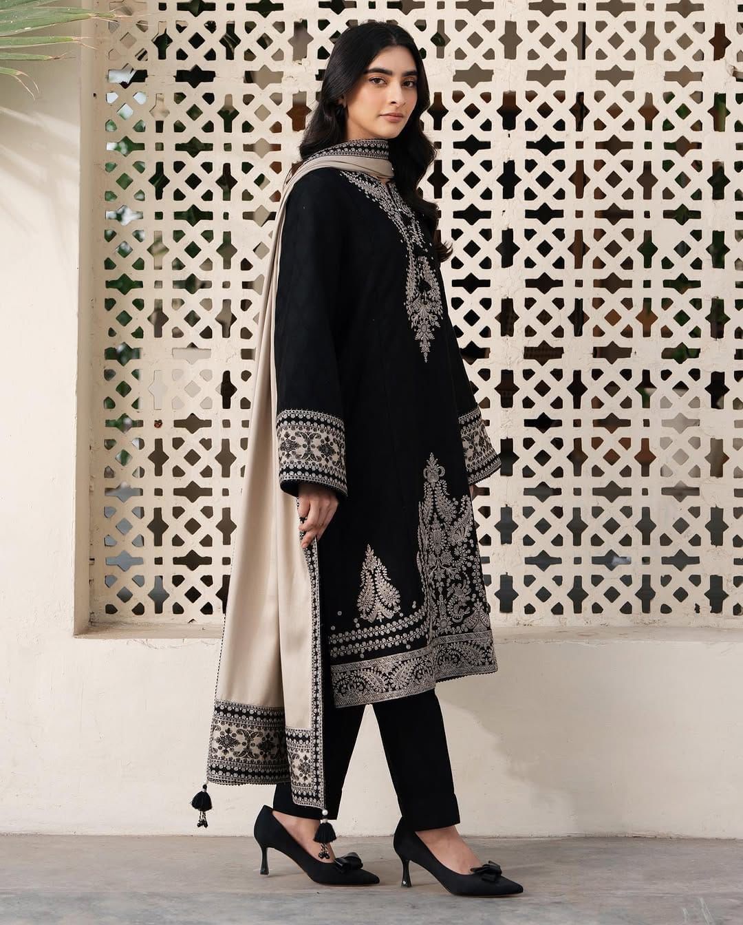 ✨ New Arrivals Summer Lawn Collection 2026 – Jazmin 3PC Embroidered Suit ✨