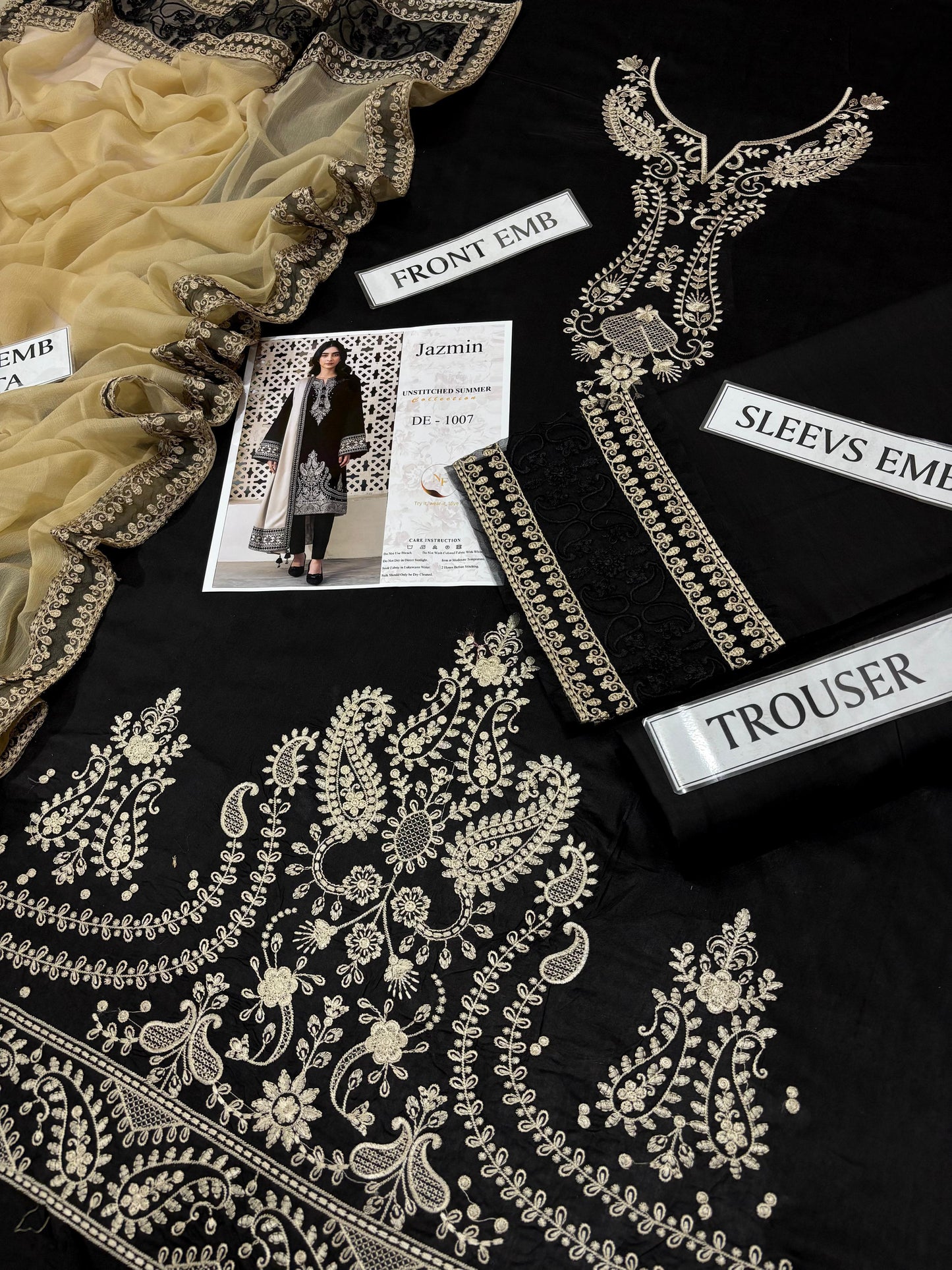 ✨ New Arrivals Summer Lawn Collection 2026 – Jazmin 3PC Embroidered Suit ✨
